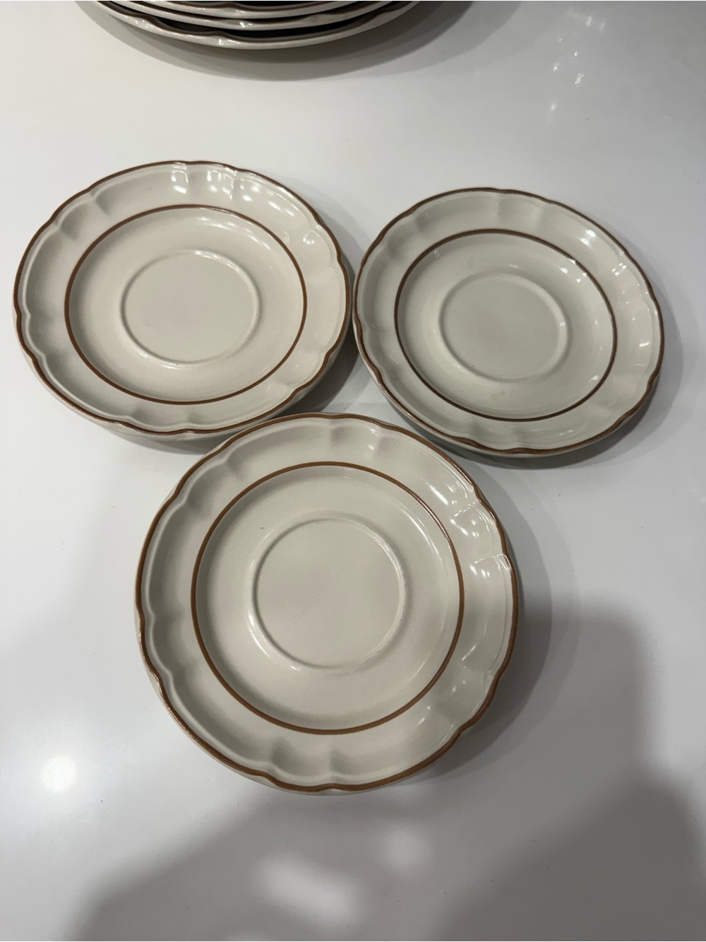 CORDELLA Burnet collection stoneware hand decorated Japan small tea plates (3)